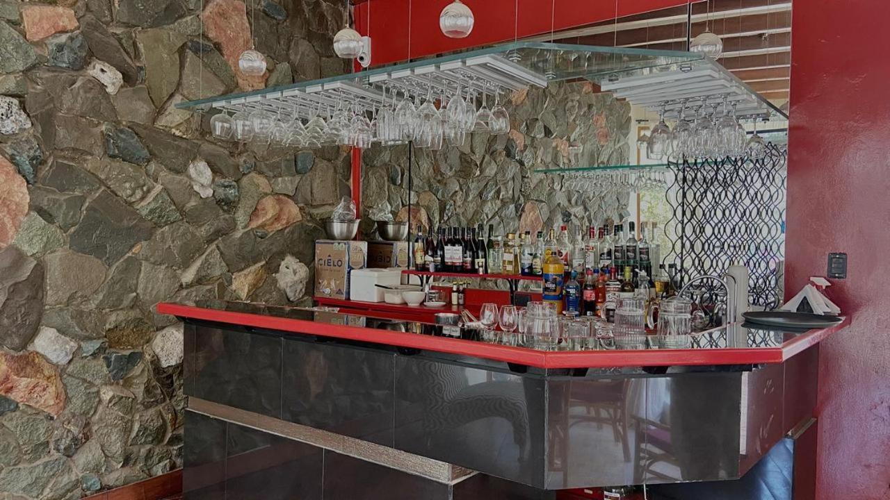 Hosteria Suiza Ica Exterior photo