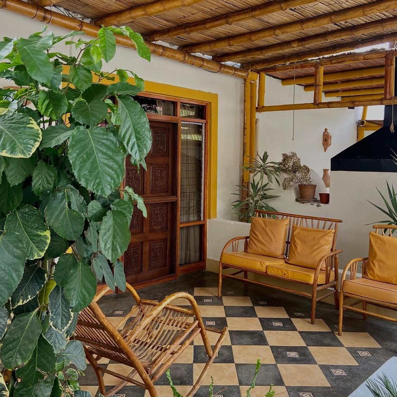 Hosteria Suiza Ica Exterior photo